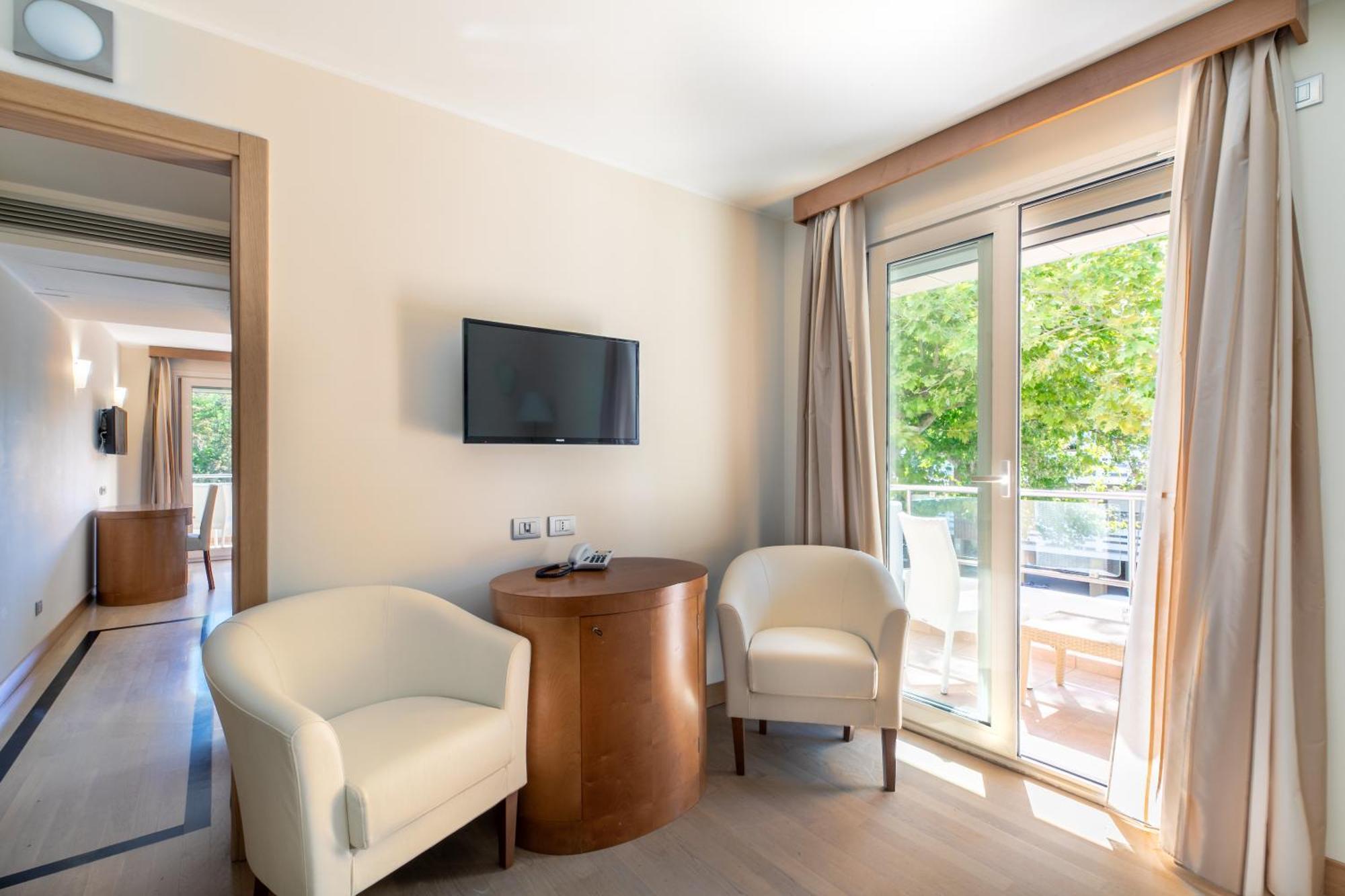 Hotel Villa Doimo Lignano Sabbiadoro Exterior foto