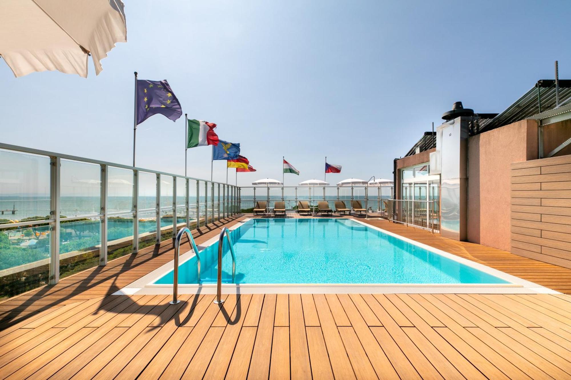 Hotel Villa Doimo Lignano Sabbiadoro Exterior foto